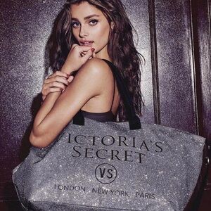 Victoria’s Secret 2015 Limited Edition London New York Paris Silver Glitter Tote